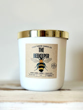 Load image into Gallery viewer, Luxury The Beekeeper in a White/Gold Vessel