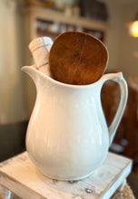 Load image into Gallery viewer, Antique Round Butter Paddle
