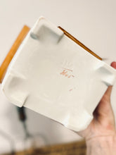 Load image into Gallery viewer, German Salt Box #26-107
