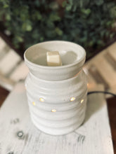 Load image into Gallery viewer, Farmhouse Wax Melter
